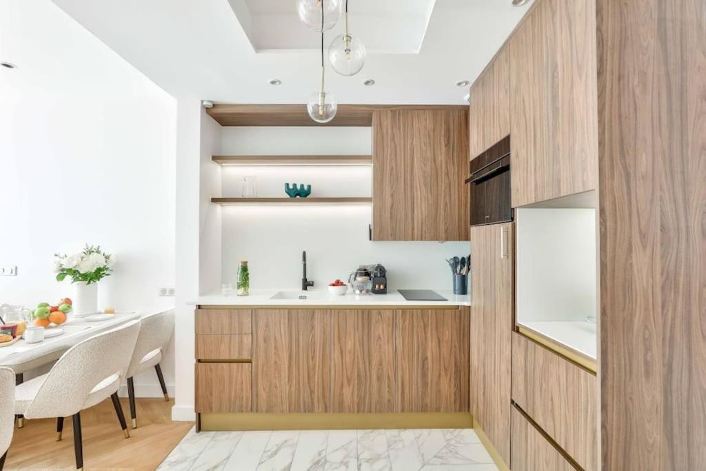 Magnificent Family Flat - Le Marais - With Ac Parijs